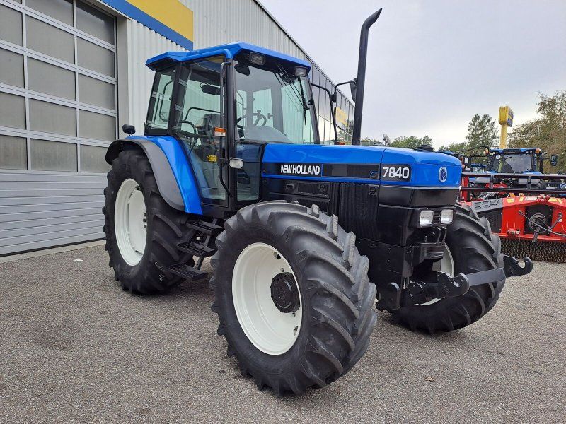 New Holland 7840 SLE