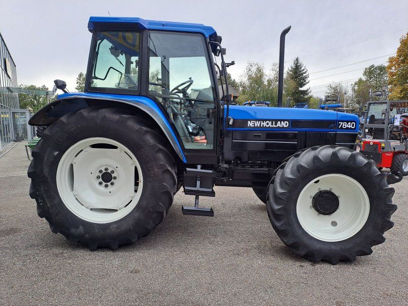New Holland 7840 SLE