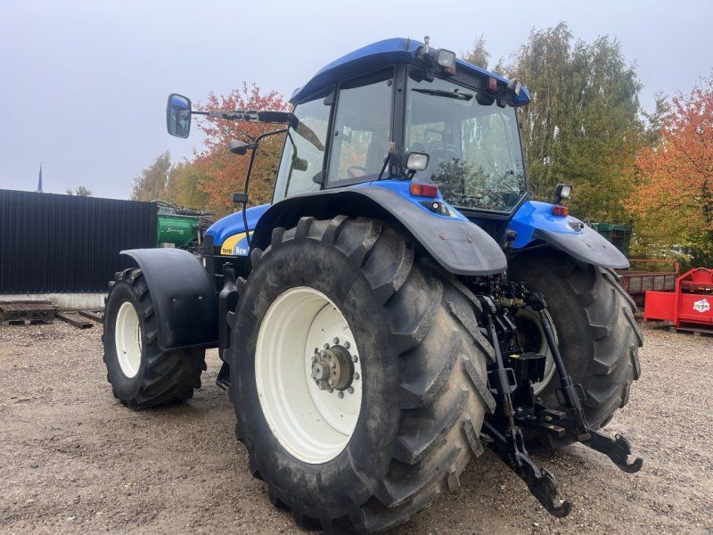 New Holland TM190