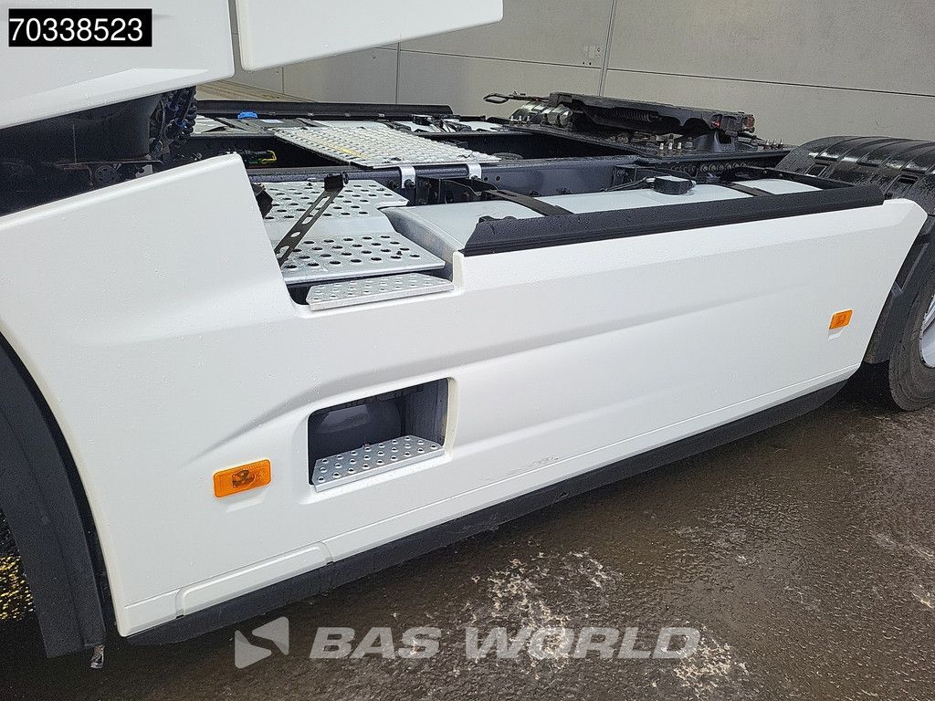 Renault T 520 4X2 HIGH 2xTanks ACC Navi