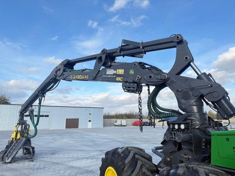 John Deere 1270G