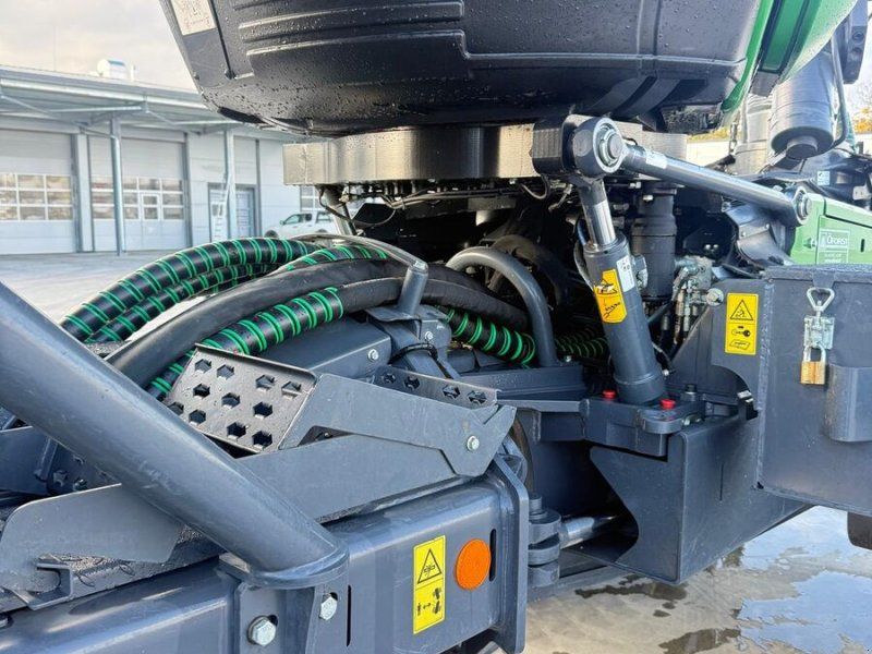 John Deere 1270G
