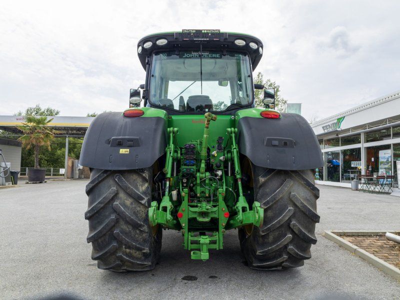 John Deere 8400R