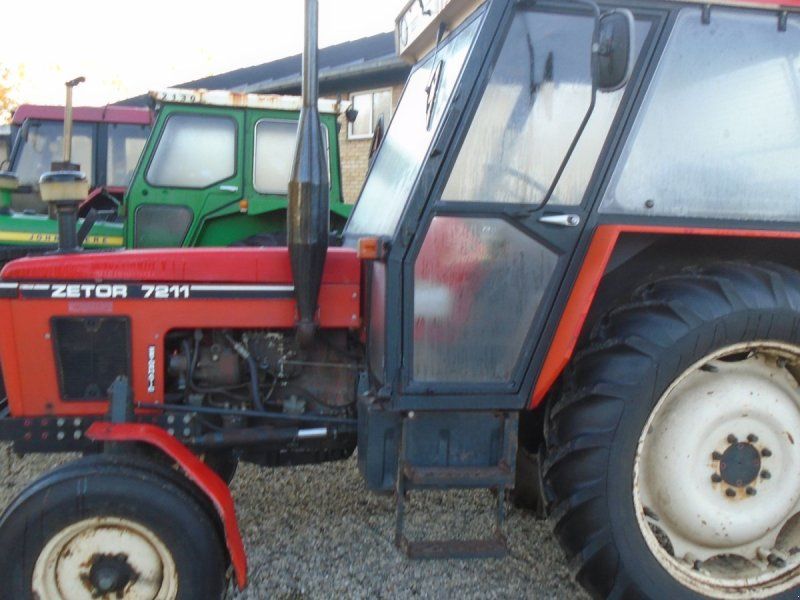Zetor 7211