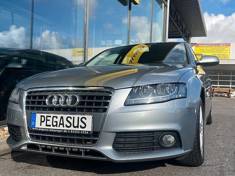 Audi A4 Avant Attraction PKW Kombi 1.8l 120PS
