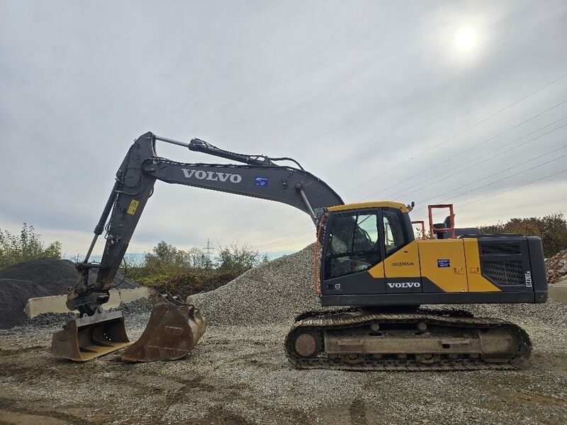 Volvo EC220EN