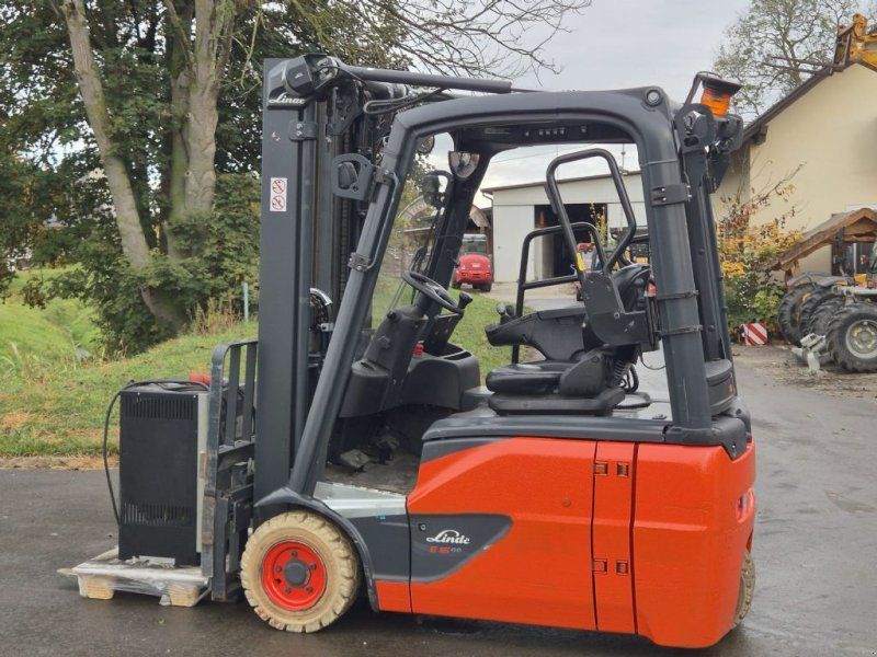 Linde E16C-02 Tripl-Freihub 5,22m + Seitenschieber