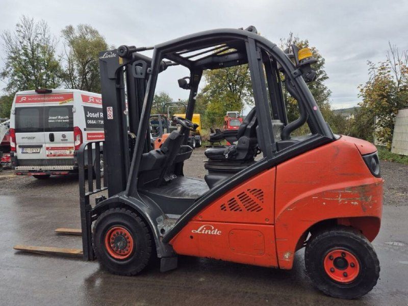 Linde H30D-01 Tripl-Freihub + Seitenschieber