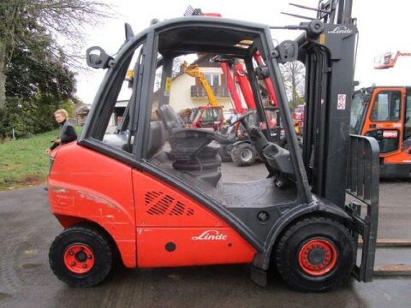 Linde H30D-01 Tripl-Freihub + Seitenschieber