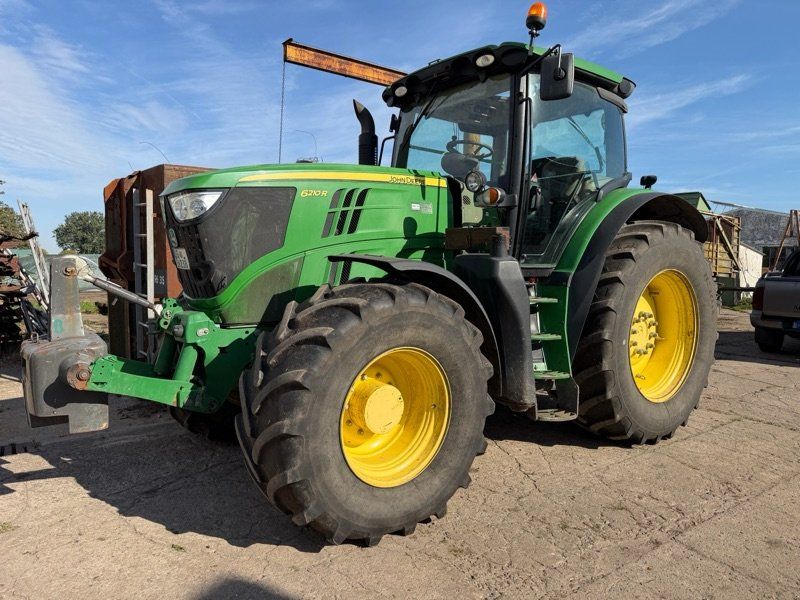 John Deere 6210 R PowrQuad