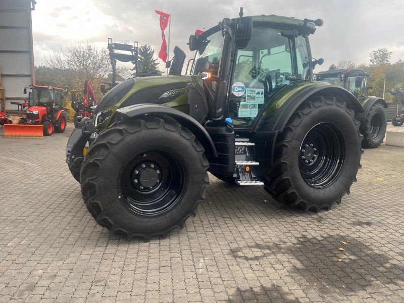 Valtra N155A mit Rüfa