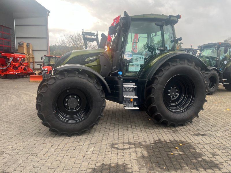 Valtra N155A mit Rüfa