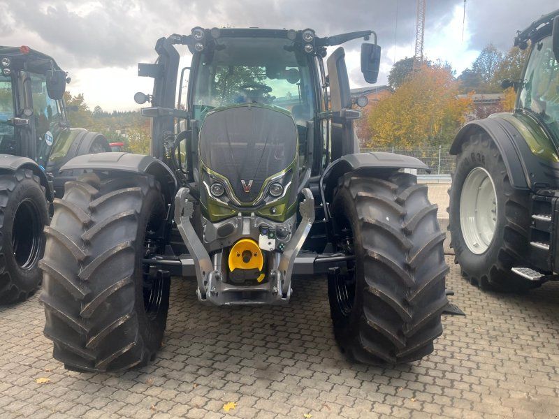Valtra N155A mit Rüfa