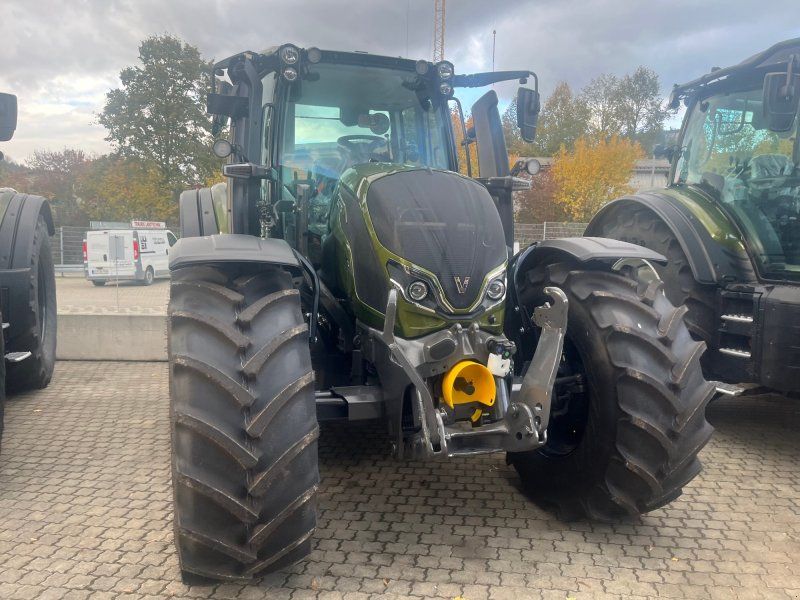 Valtra N155A mit Rüfa