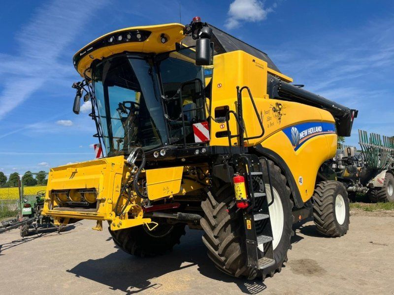 New Holland CX8.80