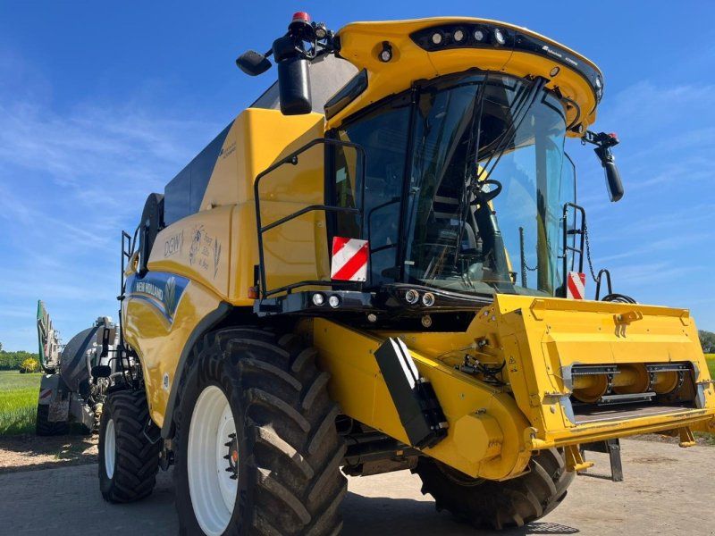 New Holland CX8.80