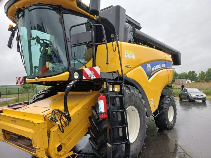 New Holland CX6.90