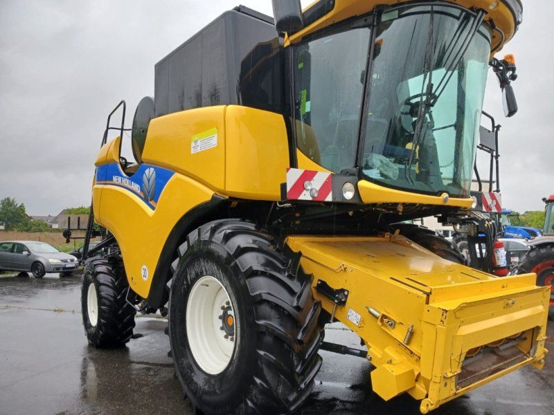 New Holland CX6.90