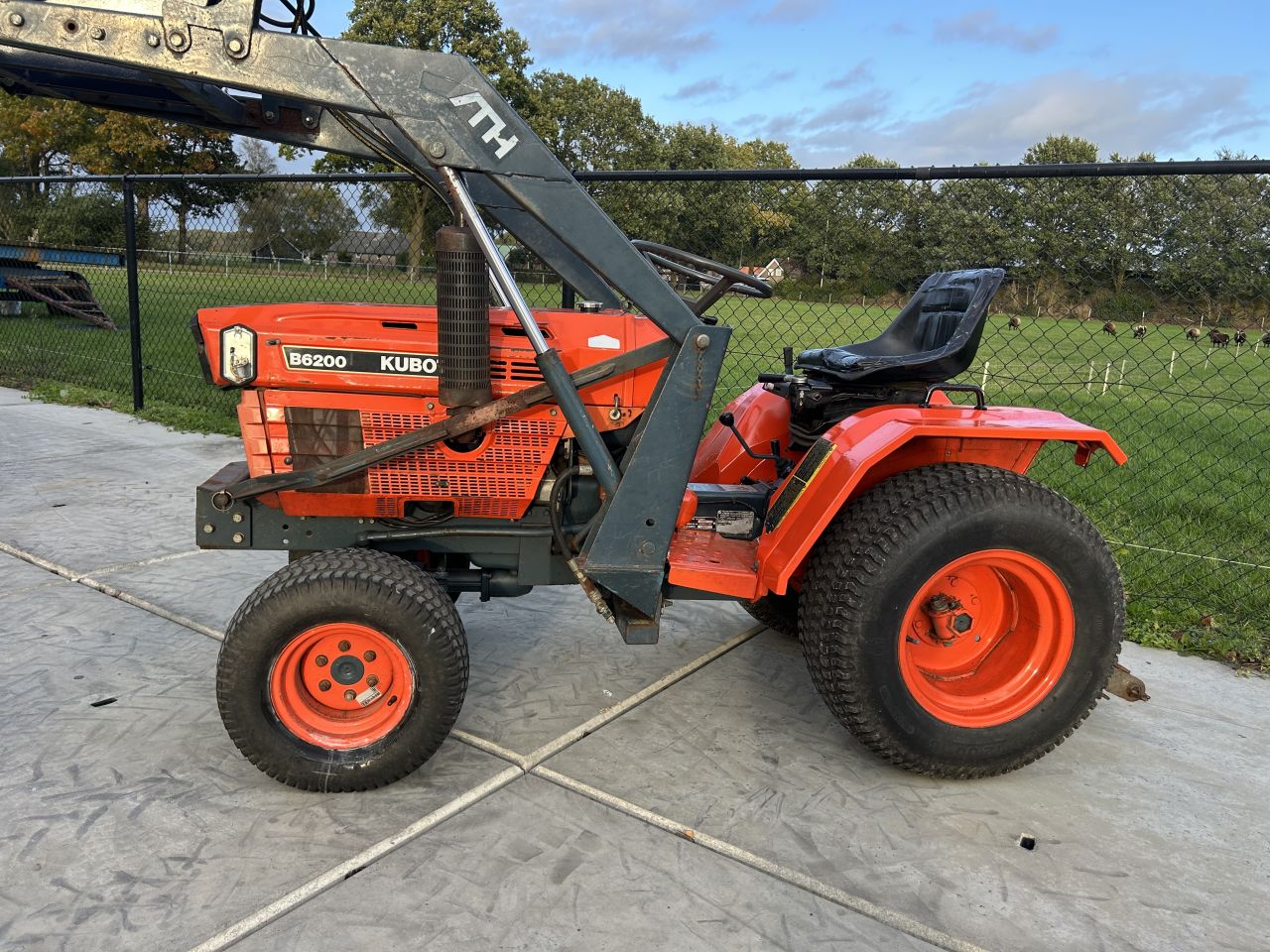 Nette Kubota B6200 met voorlader