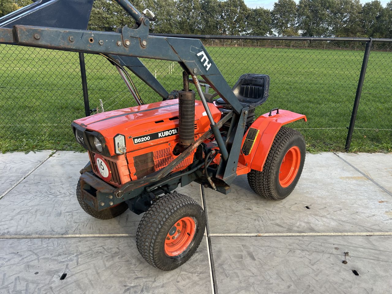 Nette Kubota B6200 met voorlader