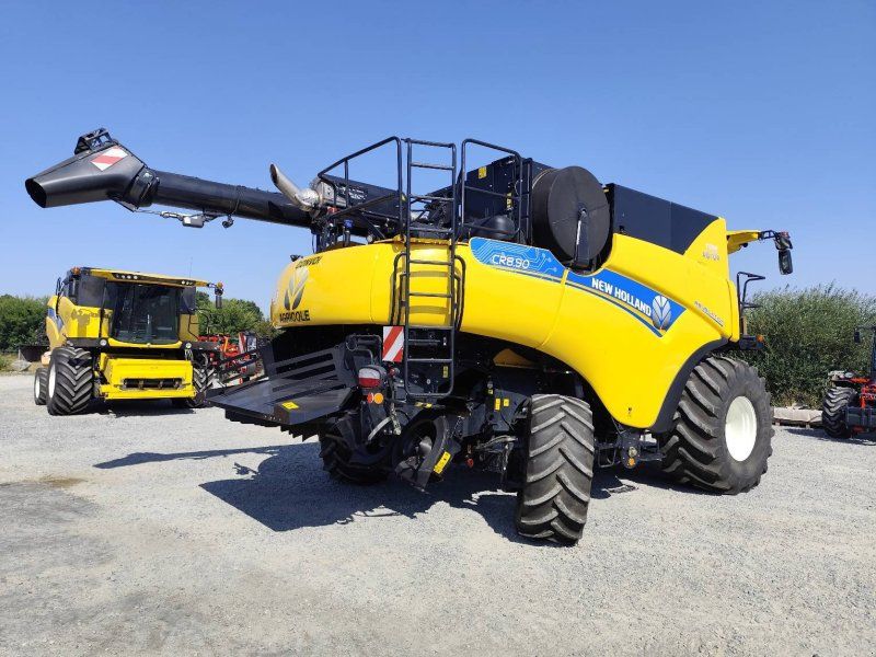 New Holland CR8.90INTELLIS
