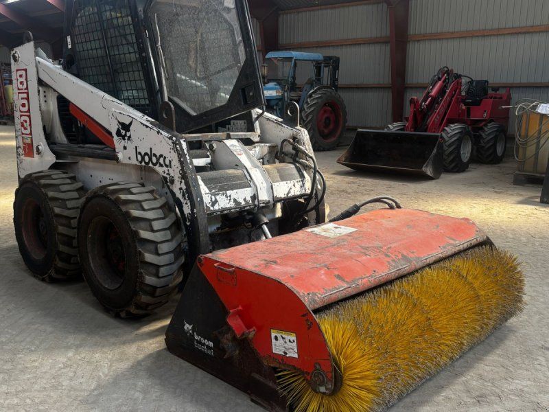 Bobcat 853