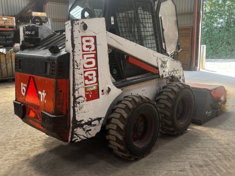 Bobcat 853