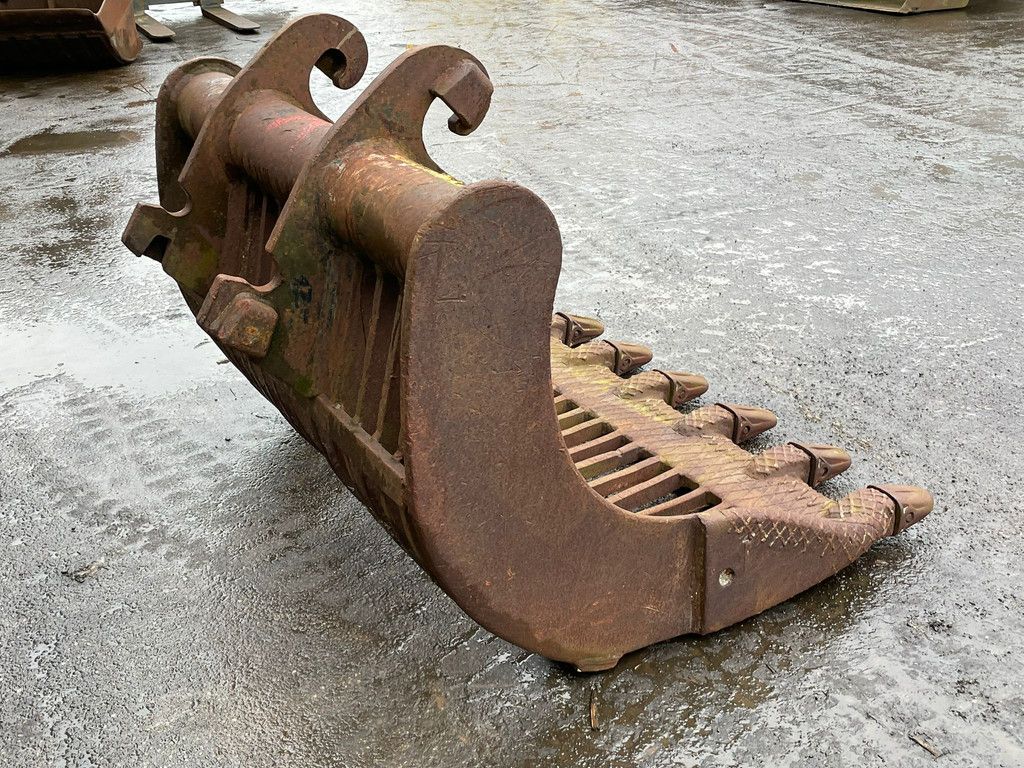 Verachtert Skeleton bucket
