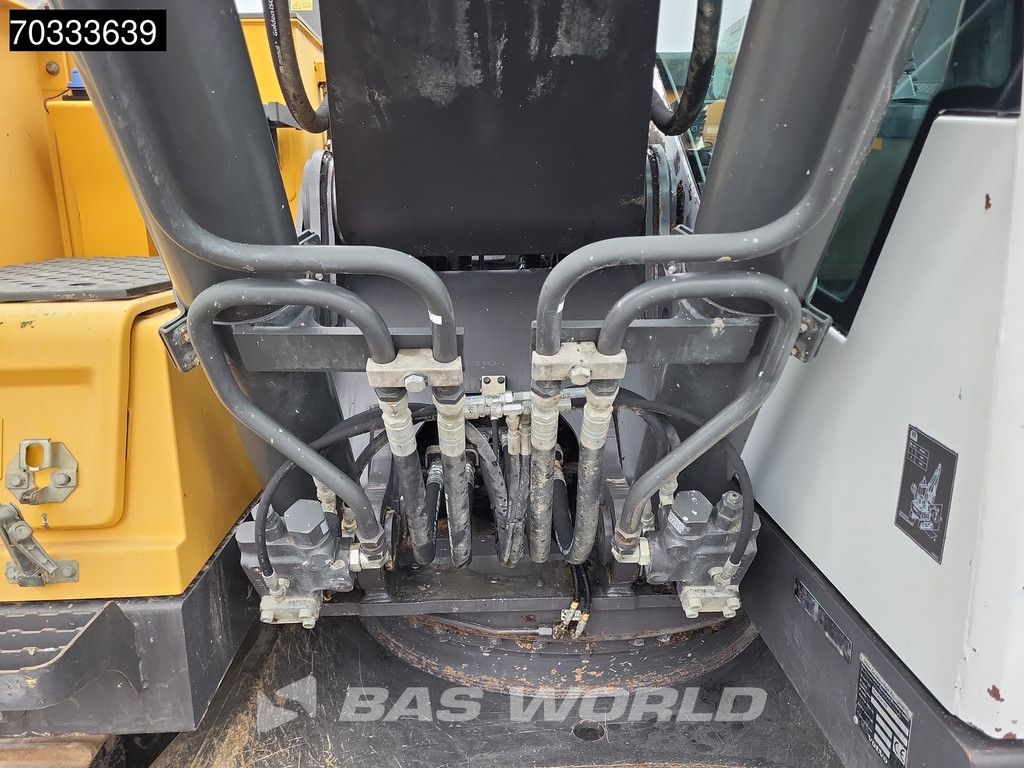 Volvo EC220 E L 3M Wide