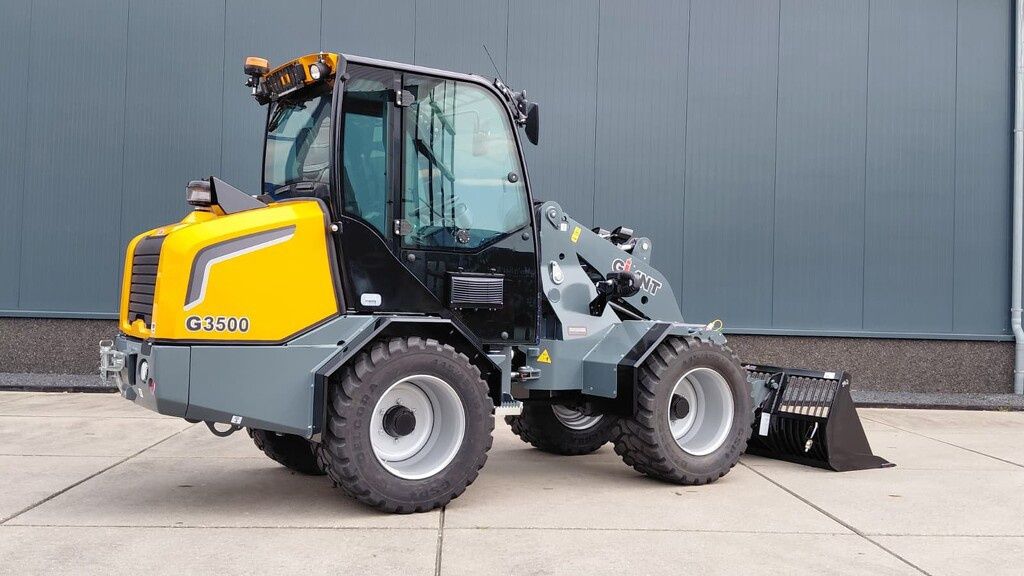 Giant G3500