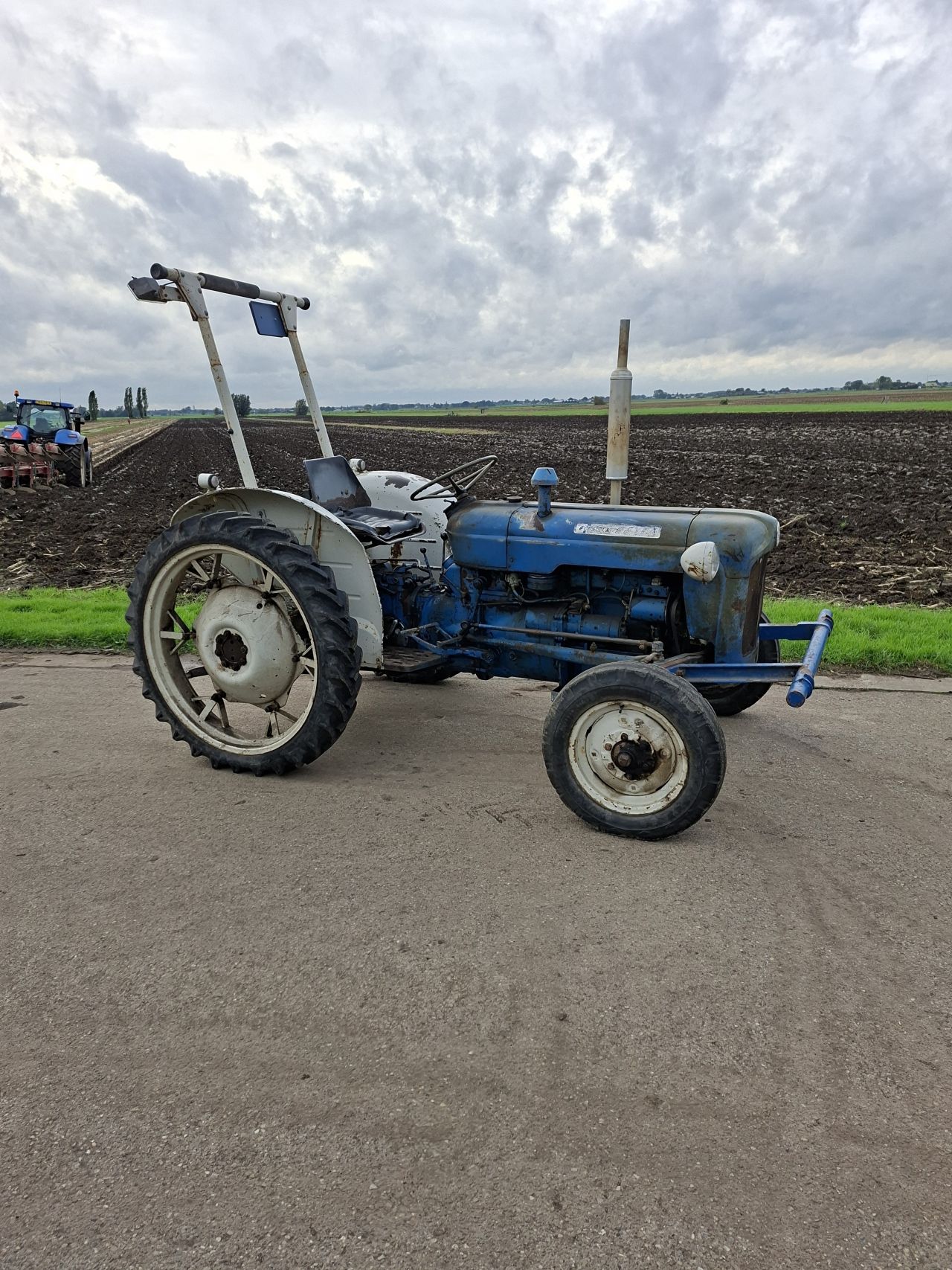 Ford dexta oldtimer trekker tractor