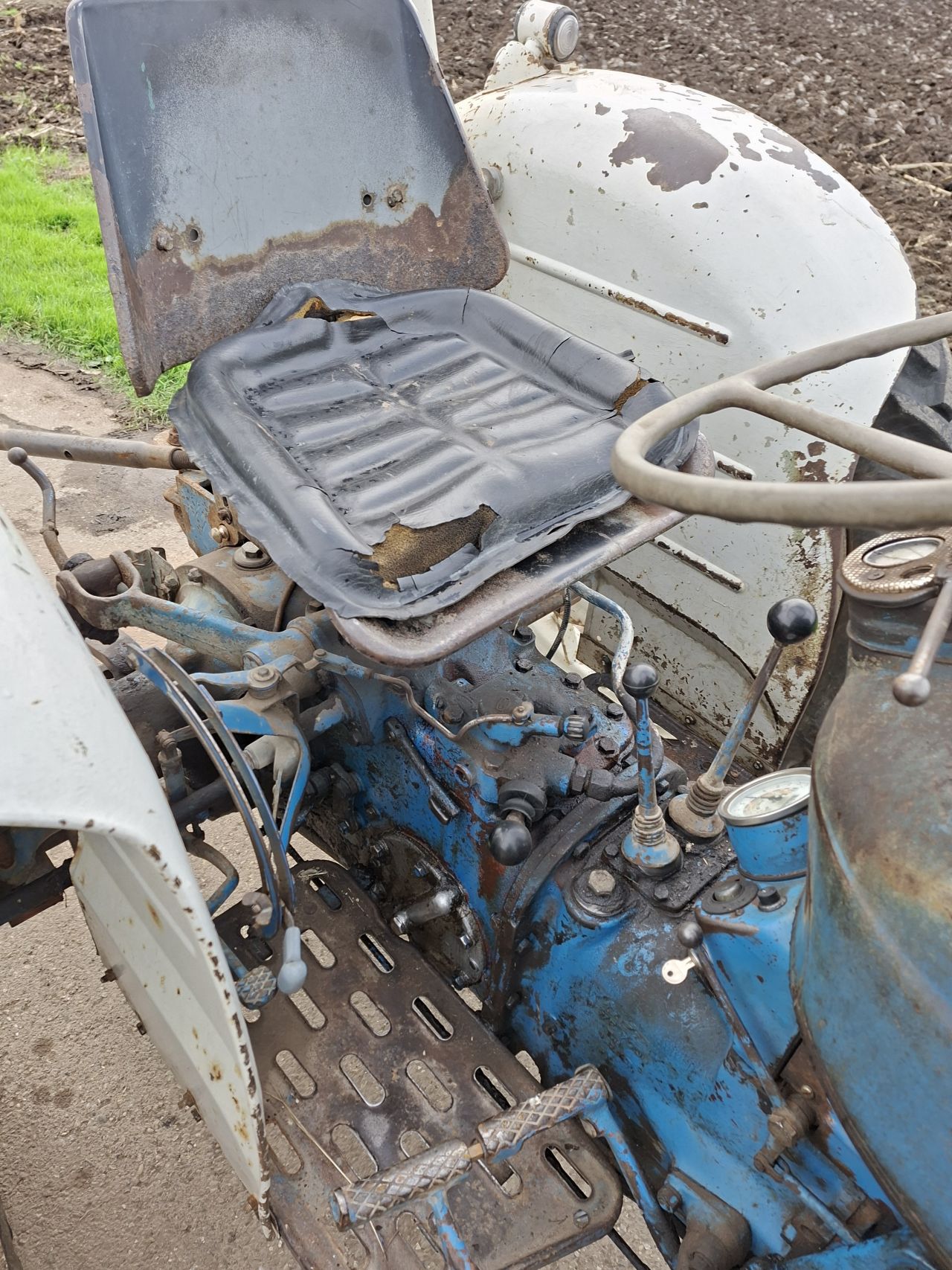 Ford dexta oldtimer trekker tractor