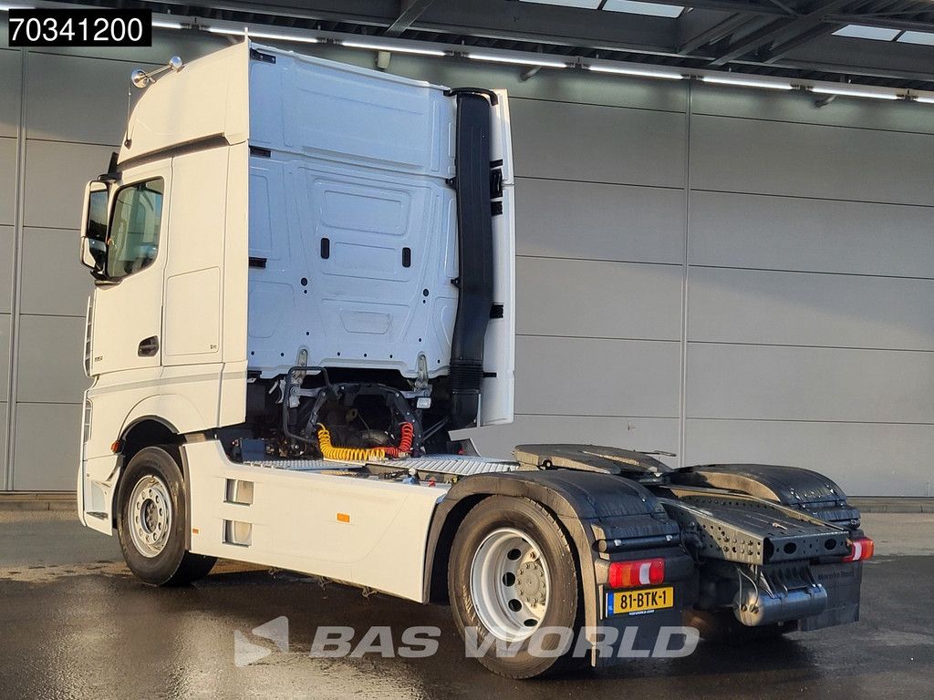 Mercedes Actros 1951 4X2 GigaSpace NL-Truck 2xTanks ACC Standklima