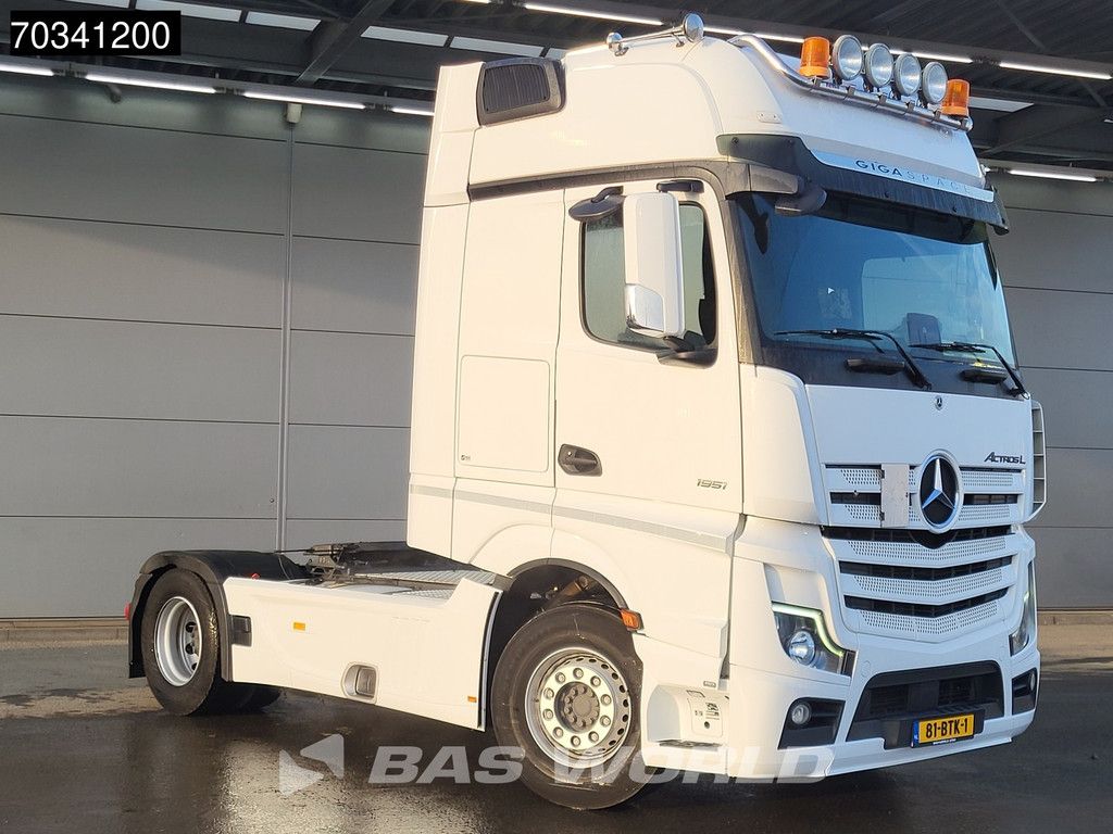 Mercedes Actros 1951 4X2 GigaSpace NL-Truck 2xTanks ACC Standklima