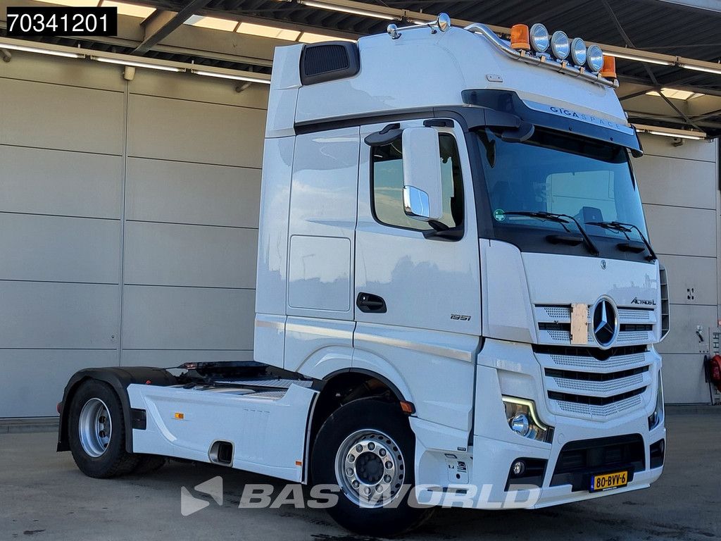 Mercedes Actros 1951 4X2 GigaSpace NL-Truck 2xTanks ACC Standklima