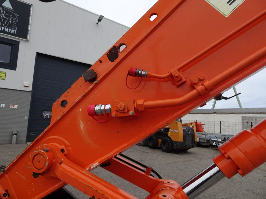 Hitachi ZX180LCN-5B ZX180