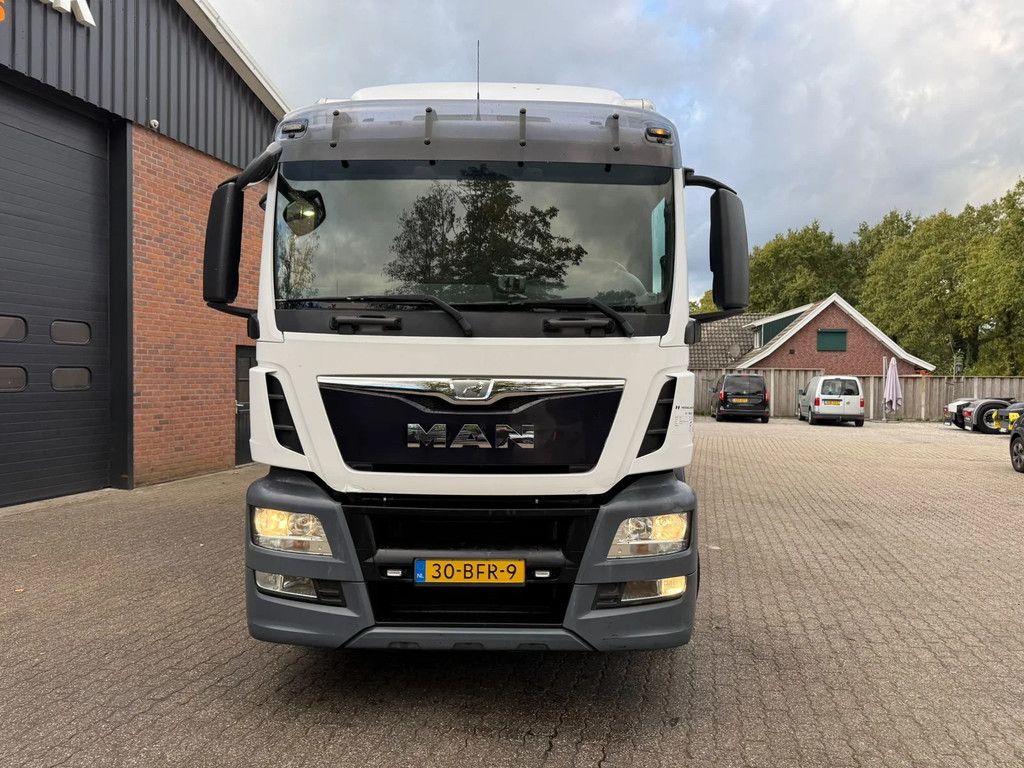 MAN TGS 26.320 Koffer Stuuras AHK 3000KG LBW 357.287KM! NL Truck APK/TUV 05-2027
