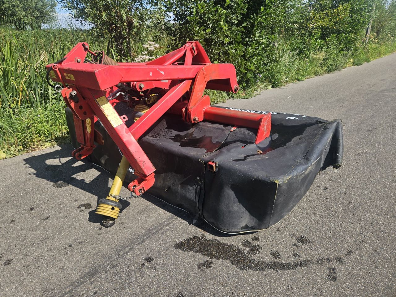 Gebruikte Lely front-wegbermschijvenmaaier