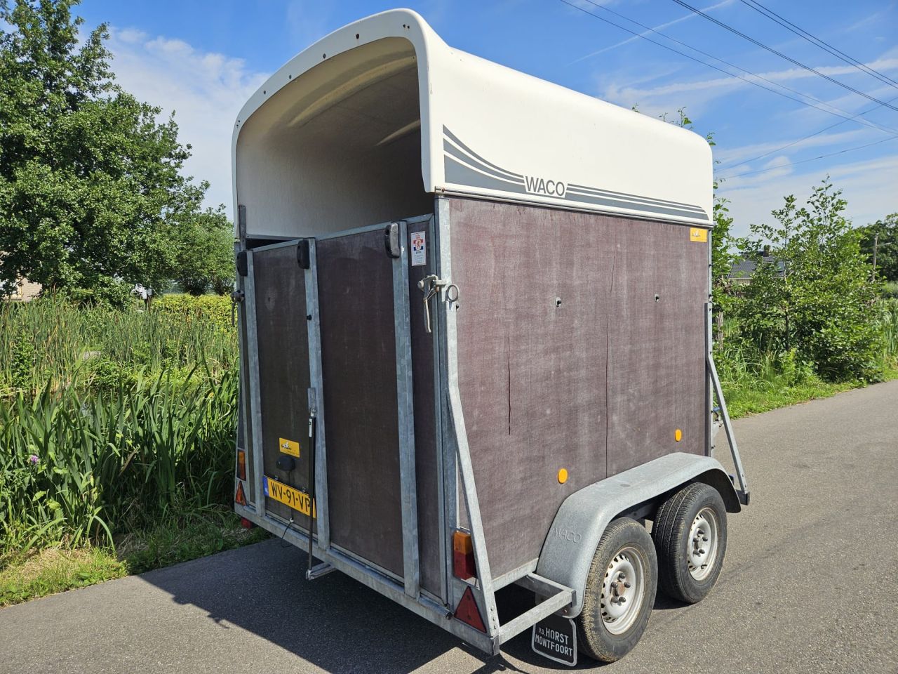 Gebruikte paardentrailer / veewagen