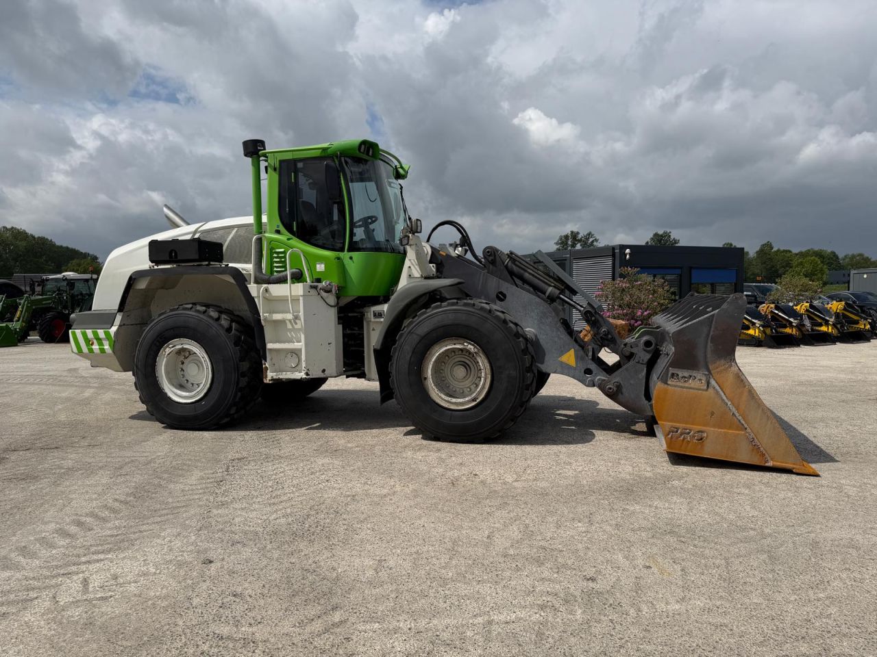 Liebherr L556 2 plus 2