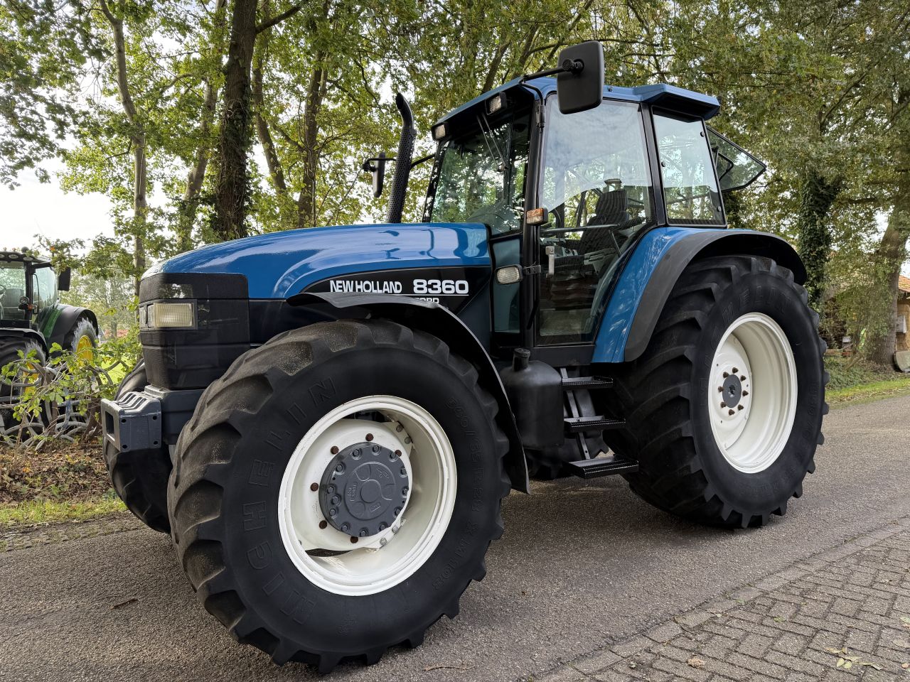 New Holland 8360