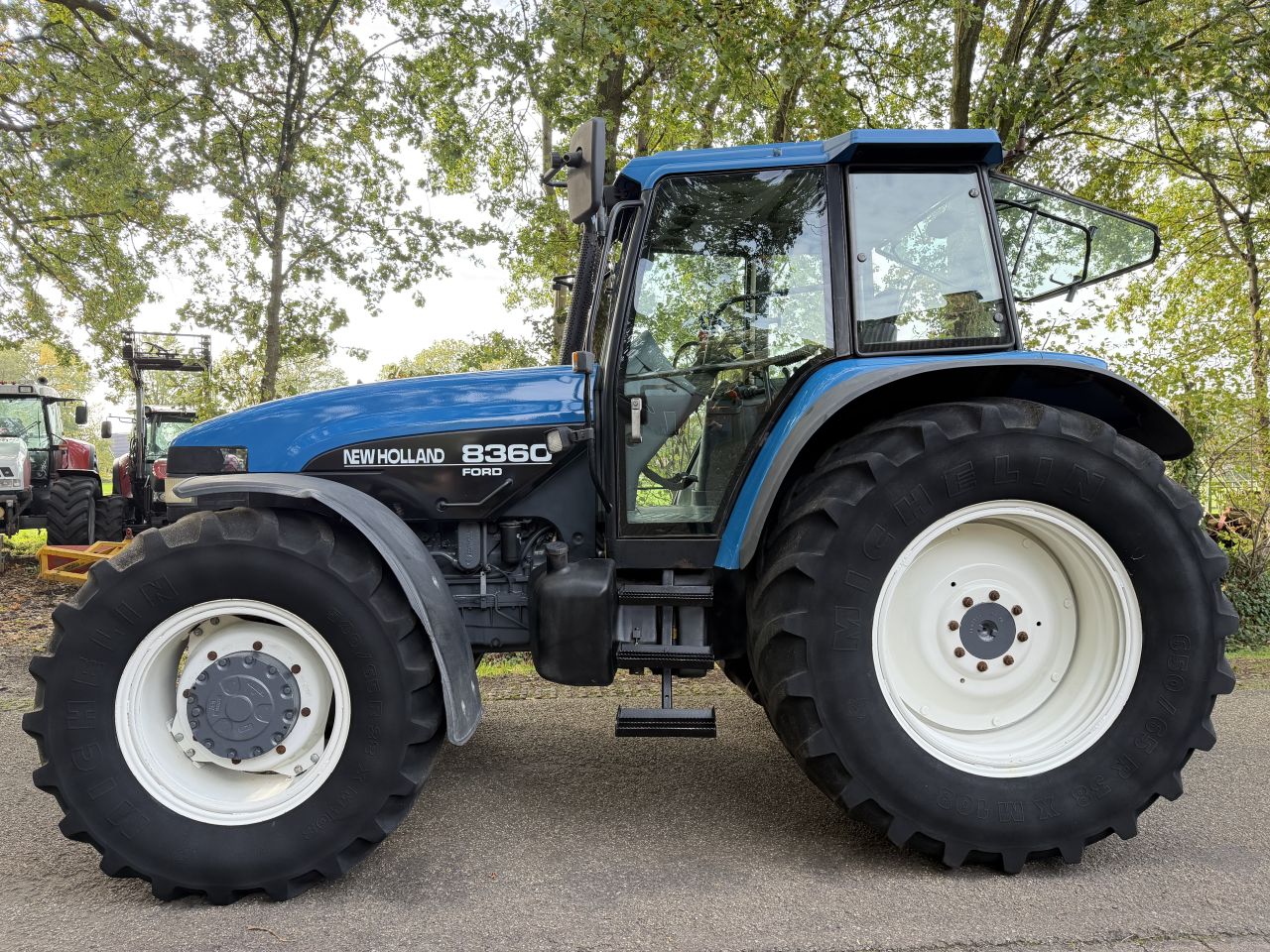 New Holland 8360