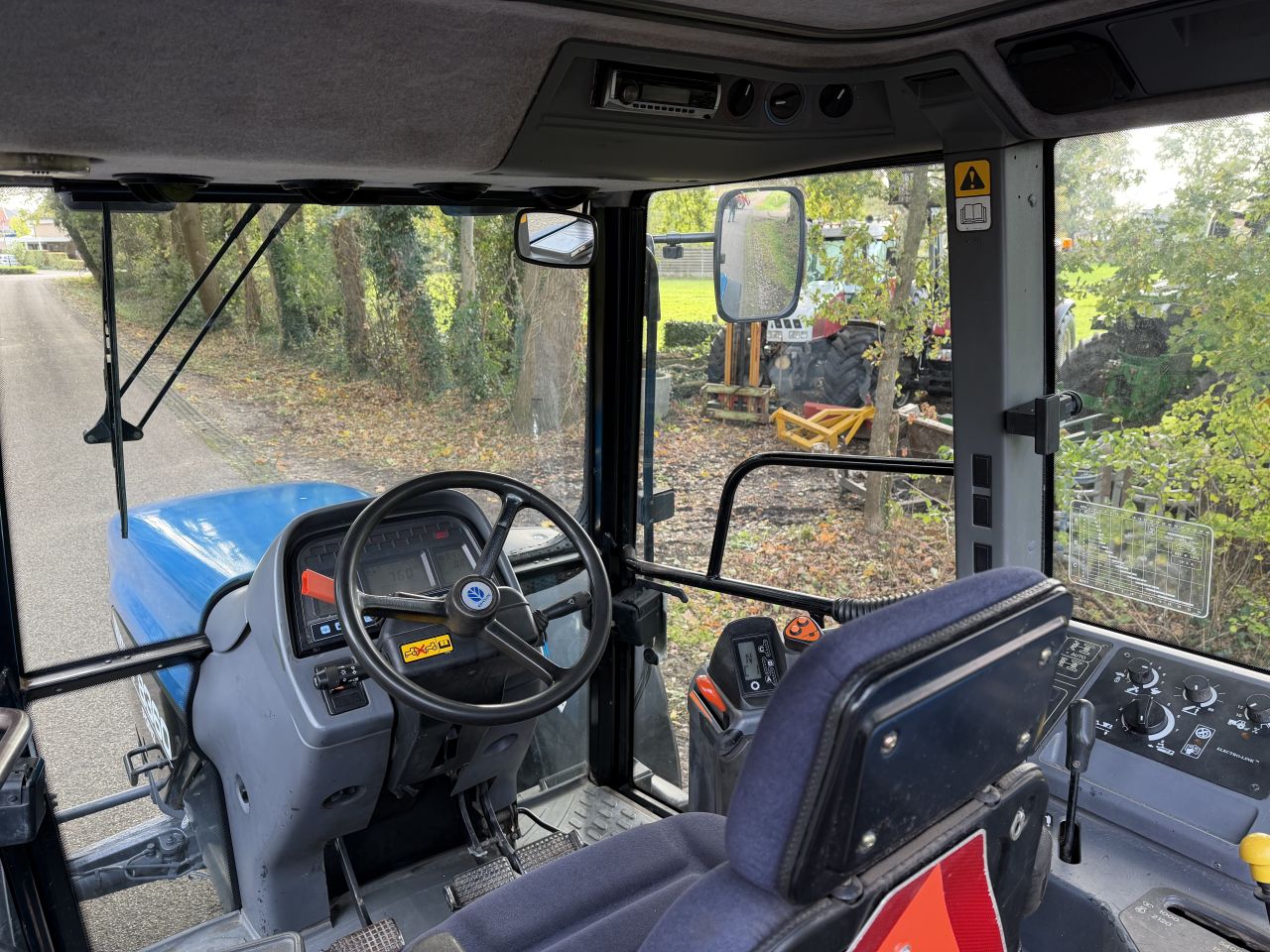 New Holland 8360