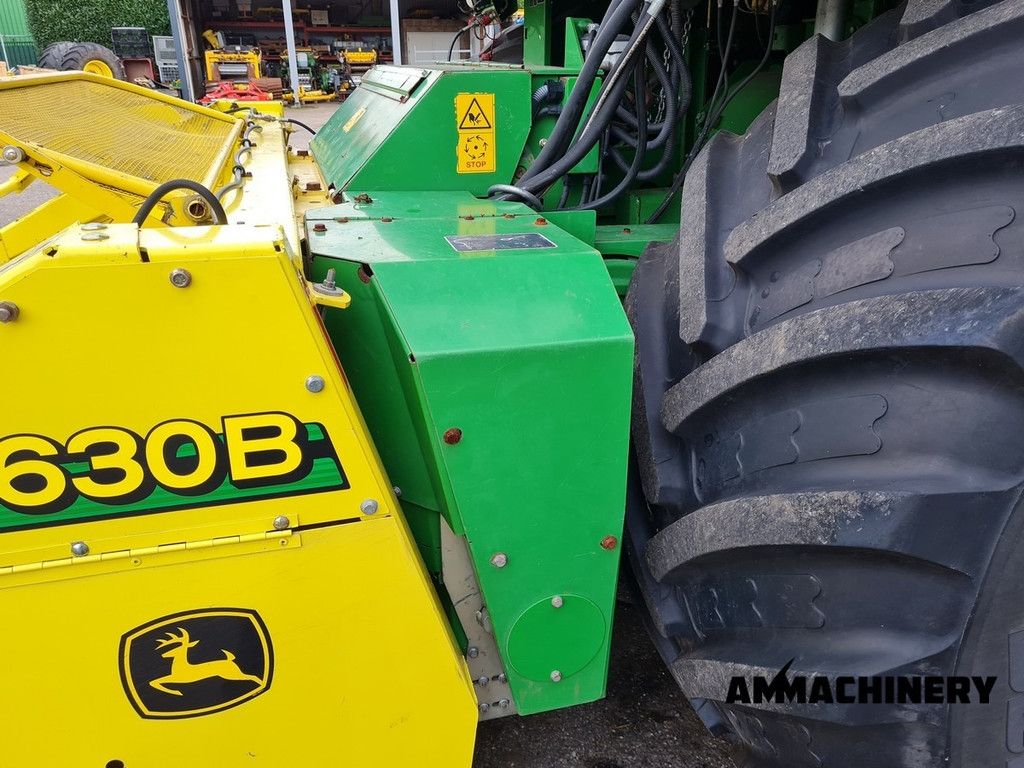 John Deere 7380