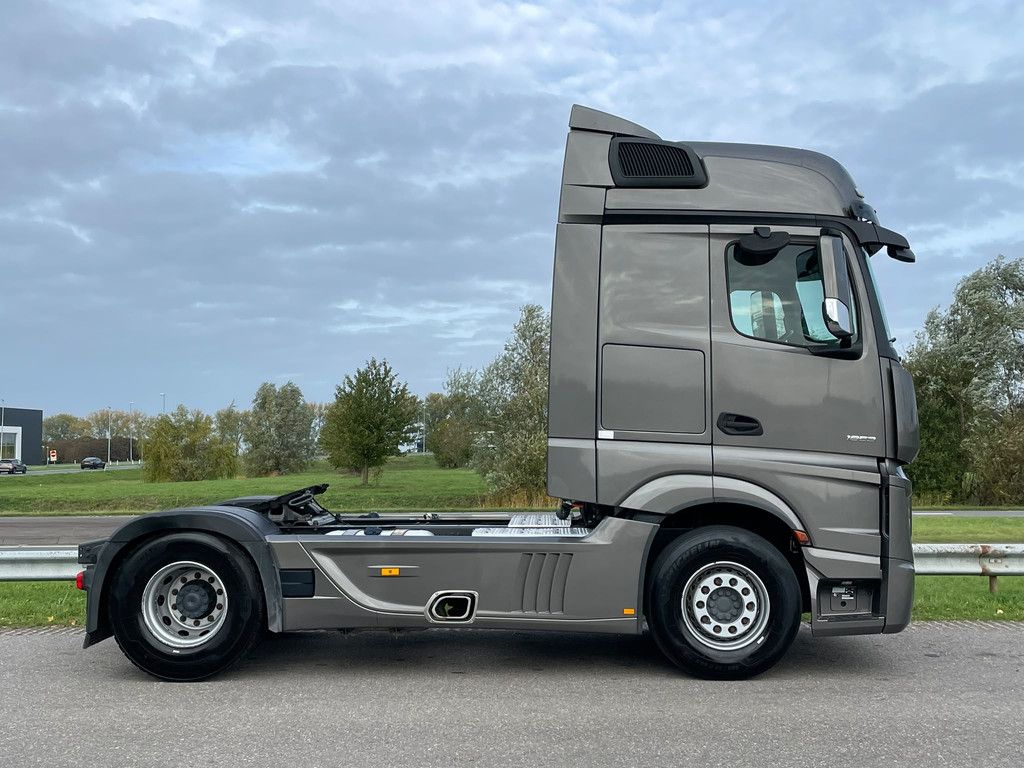 MercedesBenz ACTROS 1853 LS 4X2