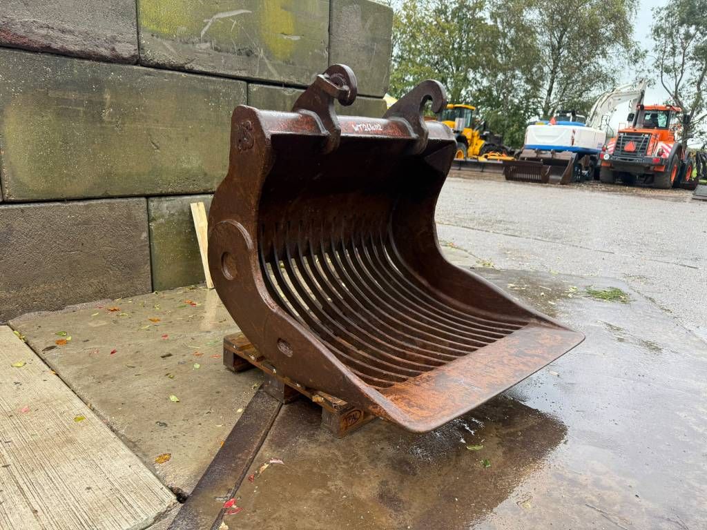 SAES CW30 skeleton bucket/ puinriek/ Sieblöffel 130cm wide