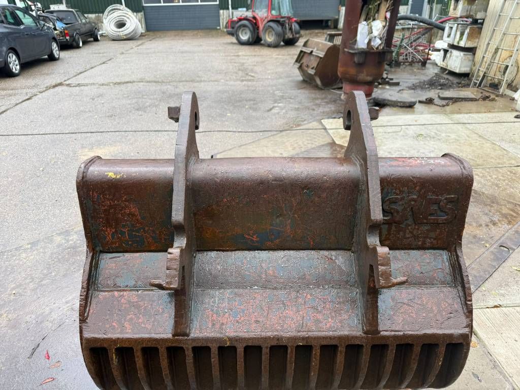 SAES CW30 skeleton bucket/ puinriek/ Sieblöffel 130cm wide