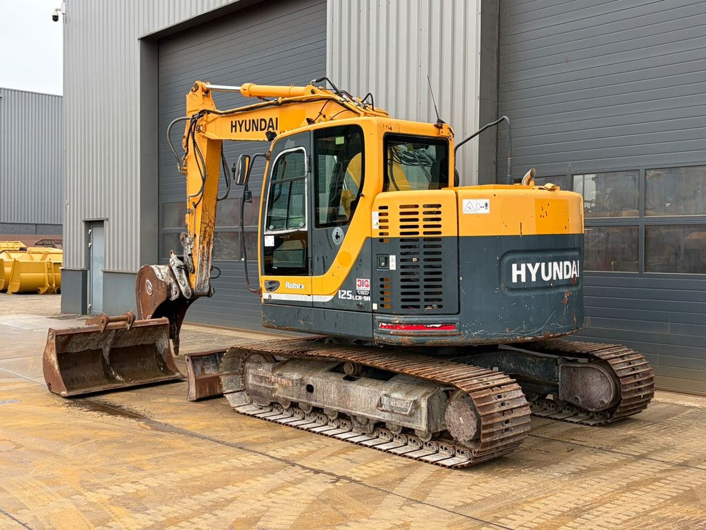 Hyundai R125LCR-9A