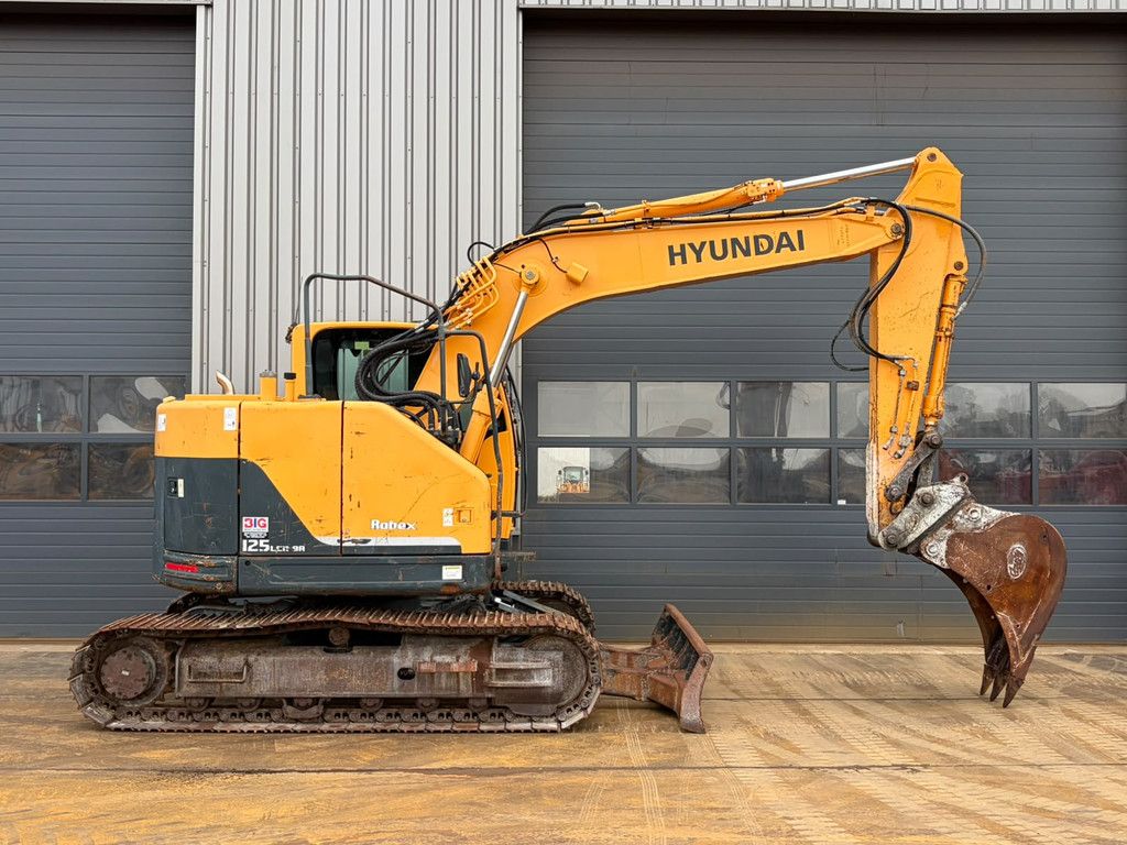 Hyundai R125LCR-9A
