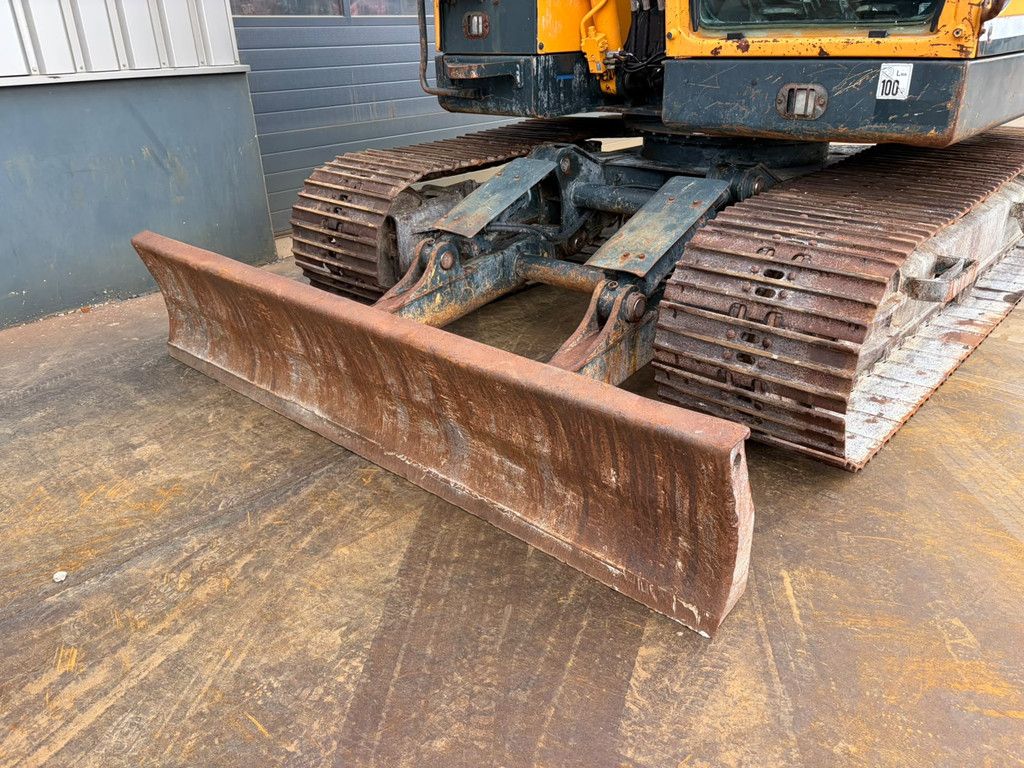 Hyundai R125LCR-9A